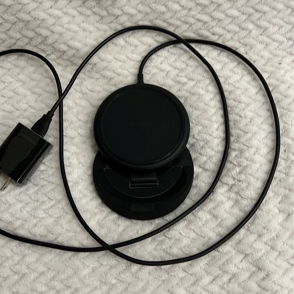 Mophie Charge Black Convertible Stand Fast Charge for Apple - Picture 3 of 3